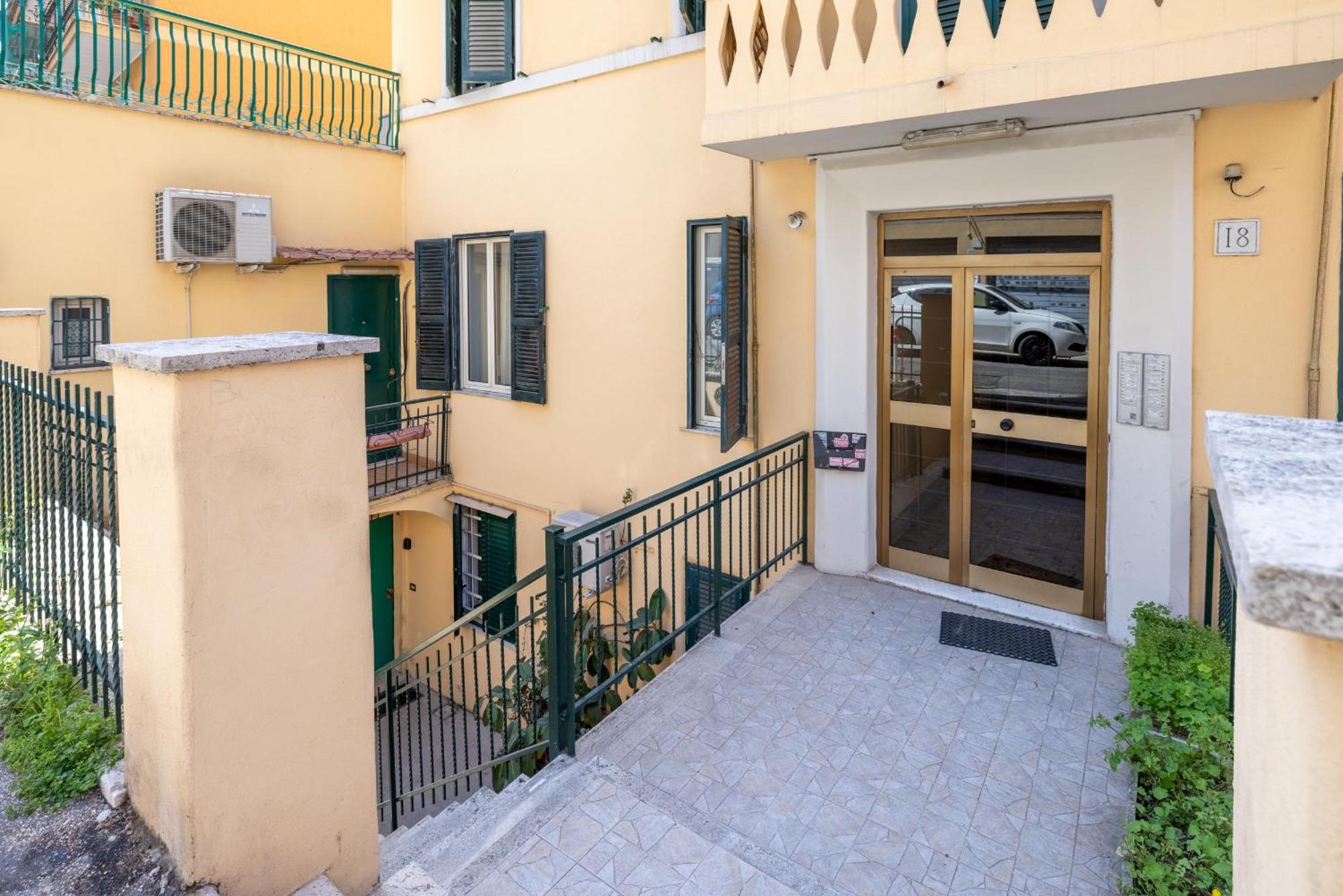 Lovely In Monteverde - With Private Garden Apartment Rom